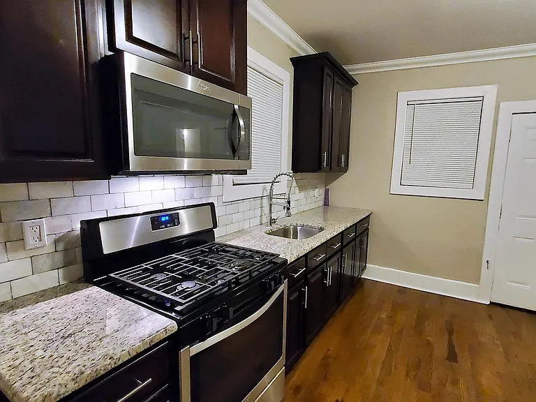 72 Summer Ave #2 — Photo 2