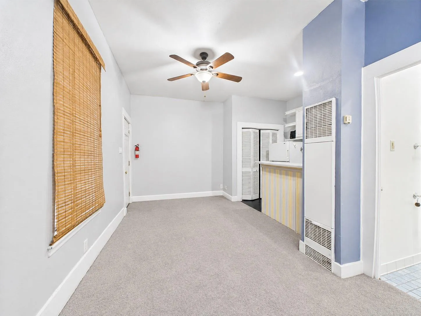 Studio, 1.0 bath, 300 sqft, $750 — Photo 3