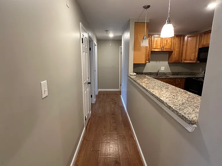 746 Highland Ave #321N — Photo 7