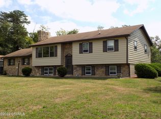 196 Hester Dr, Watsontown, PA 17777