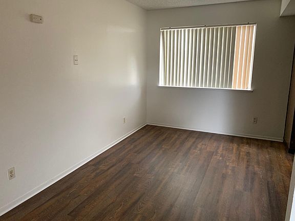 5th image of 1414 W Swift Ave