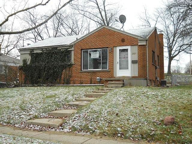 1st image of 2227 Dillingham Ave