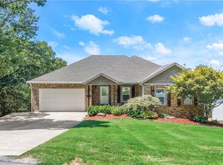 19 Tamworth Cir, Bella Vista, AR 72715