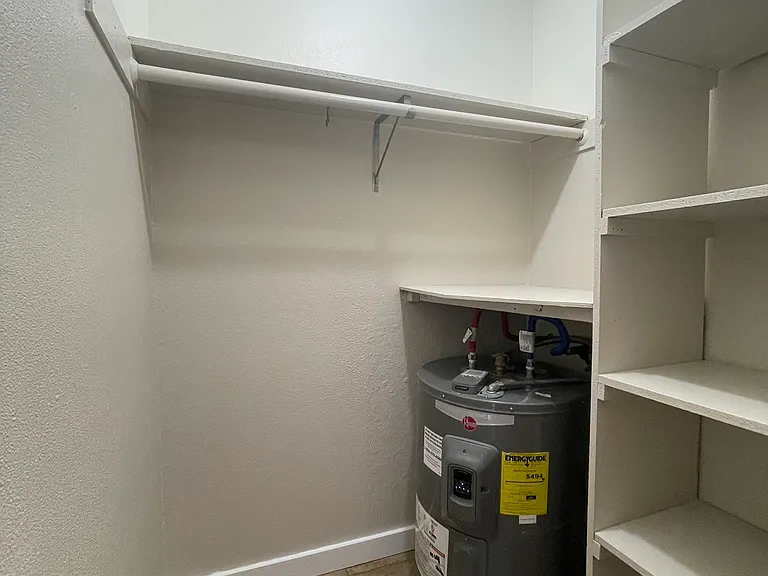 616 N 3rd St #5 — Photo 8