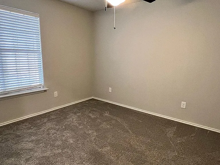 302 Cates Dr #308 — Photo 8