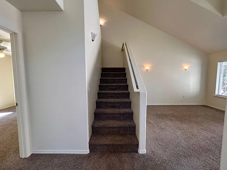 2965 NE Worthington Ct #1 — Photo 10