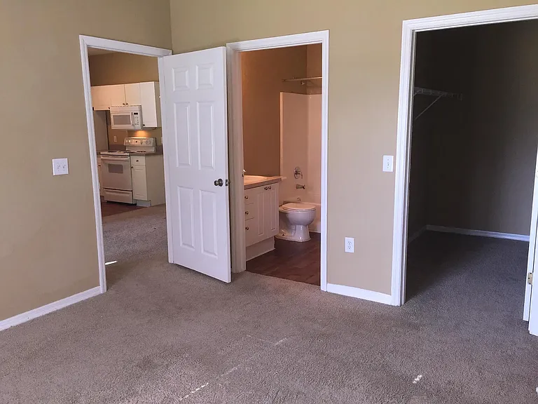 860 Grand Regency Point — Photo 7