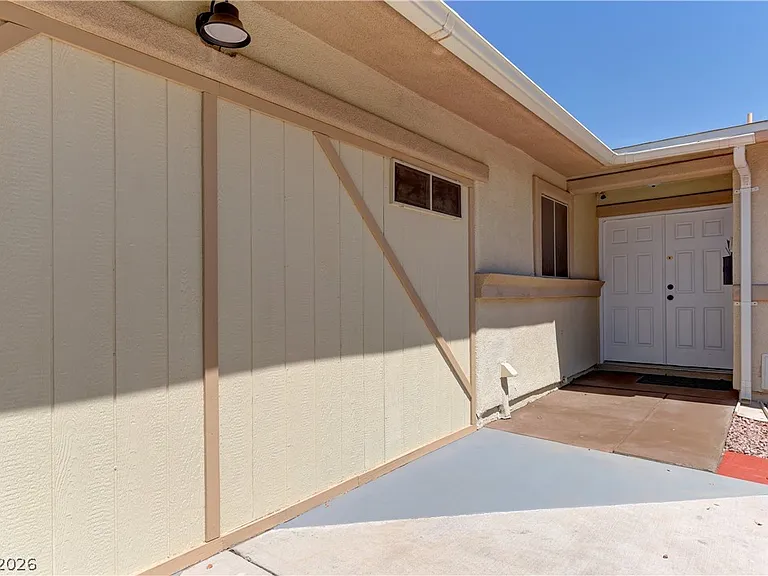 3896 Acapulco Ave — Photo 6