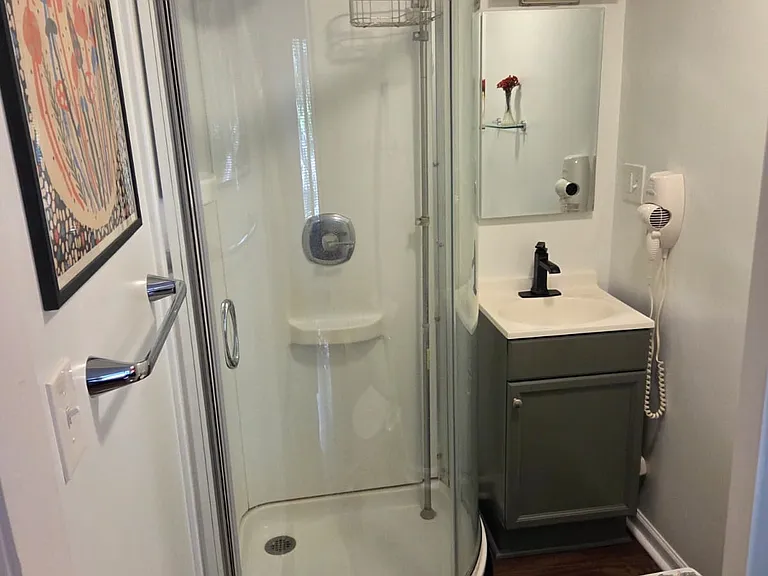 605-2 N 70 E — Photo 15