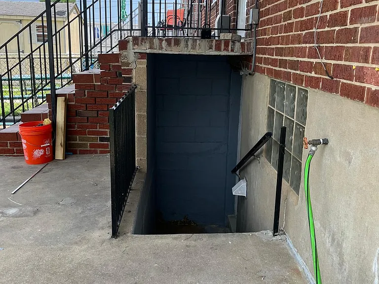 7452 Lawrence Rd — Photo 11