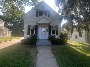 596 Grand Ave NE, Grand Rapids, MI 49503