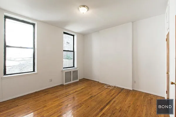 Rented by Bond New York | media 16