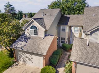 18778 Hilltop Cir #112, Riverview, MI 48193