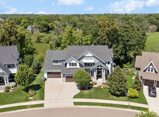 736 Woodland Hill Ct, Hamel, MN 55340