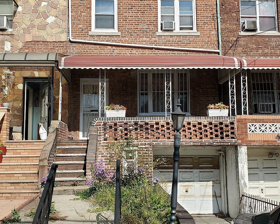 2nd image of 77 Remsen Ave