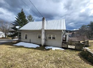 67 Pleasant St, Williamstown, VT 05679