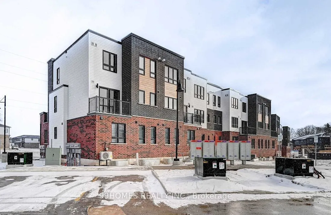 3 bed, $2,300 — Photo 1