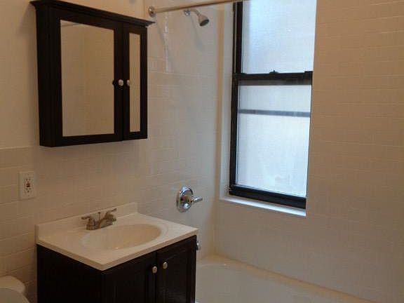 4th image of 726 Ocean Ave APT 31