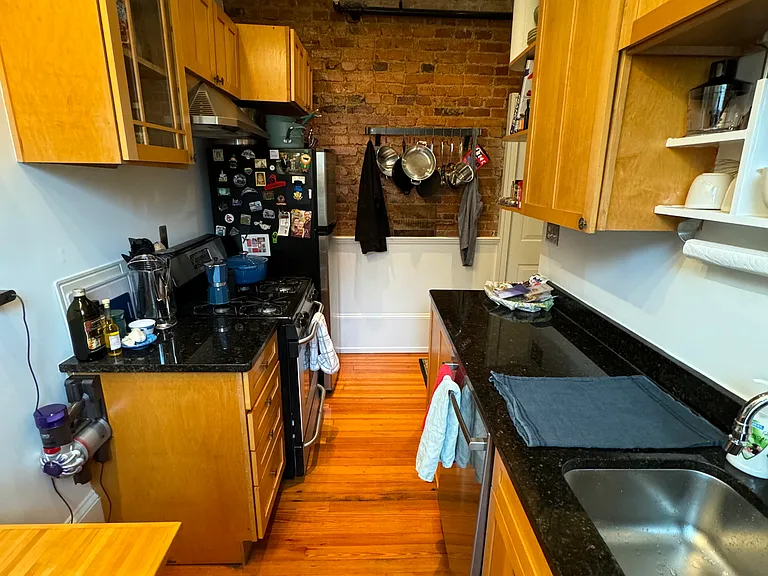 3155 Mount Pleasant St NW #306 — Photo 10