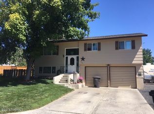 1121 S 30th Ave, Yakima, WA