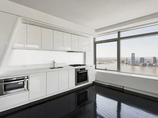 Rented by NOVO | media 59