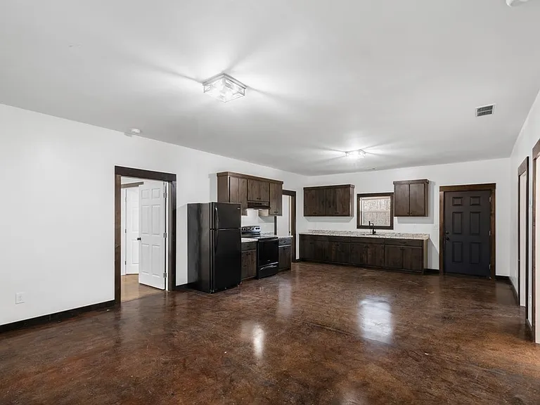 137A Johnson Ford Rd — Photo 2