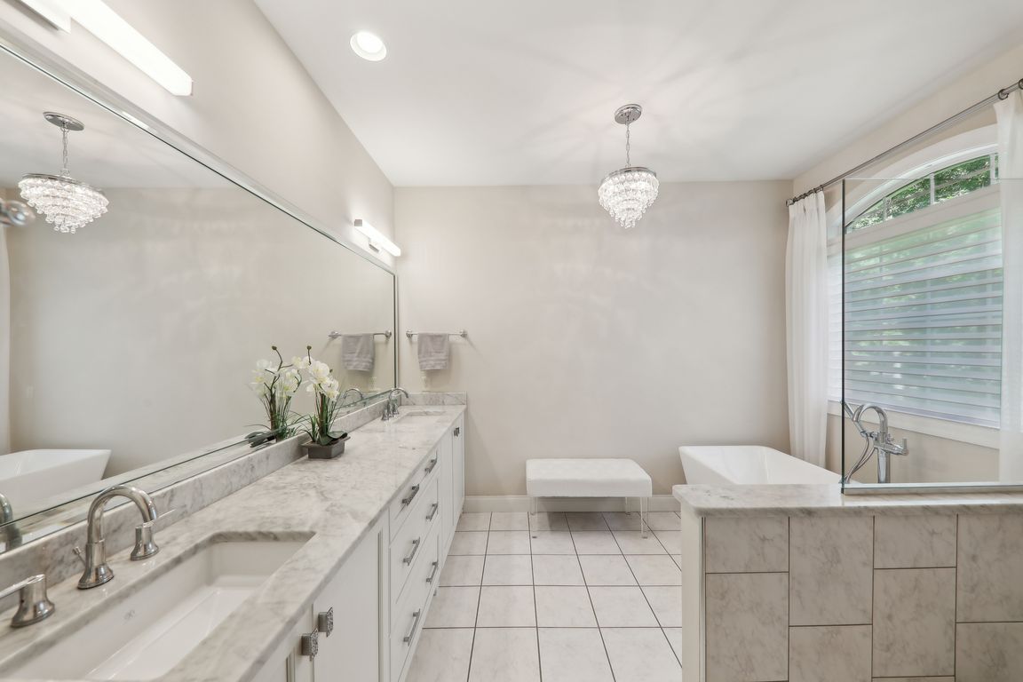 3558 Hawthorne Ridge Dr-3105-063.jpg
