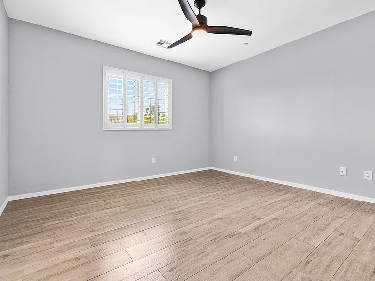 1560 Plaza Centre Dr #105 — Photo 8