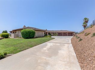 571 Lost Oak Ln, Escondido, CA 92025