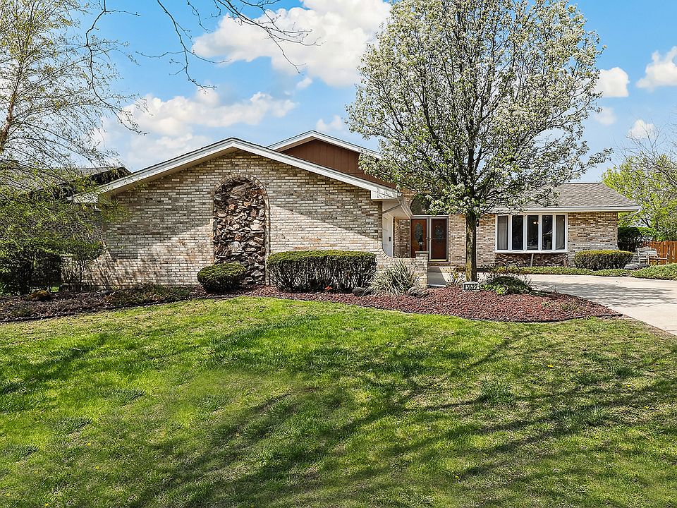 1st image of 15622 Trailside Dr