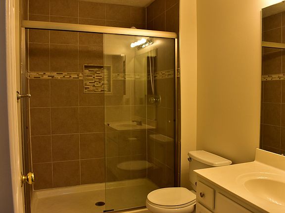 5th image of 7341 Chatham Ct APT H