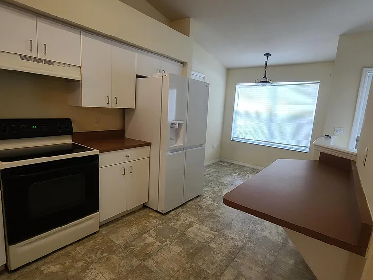 1018 Grand Hickory Cir — Photo 5