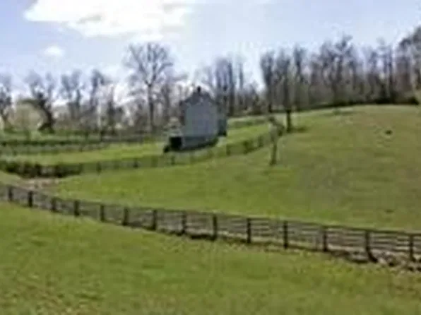 2300 Bowersox Rd, New Windsor, MD 21776