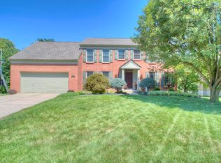 865 Crossings Dr, Crescent Springs, KY 41017