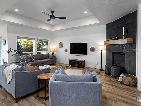 4th image of 11445 W Threadgrass St