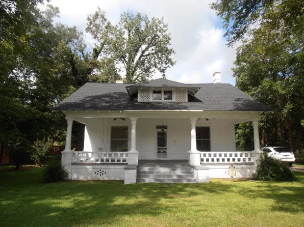 517 N 3rd St, Vienna, GA 31092