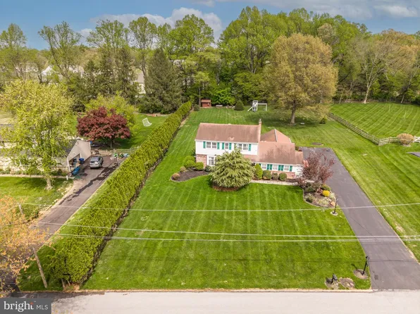 1411 Stallion Ln, West Chester, PA 19380