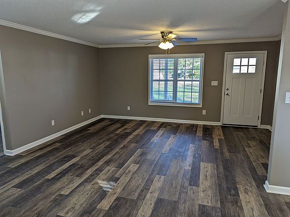 5th image of 1433 Bradford Heights Rd