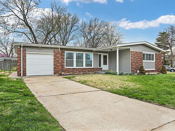 2nd image of 3310 Hermoso Dr
