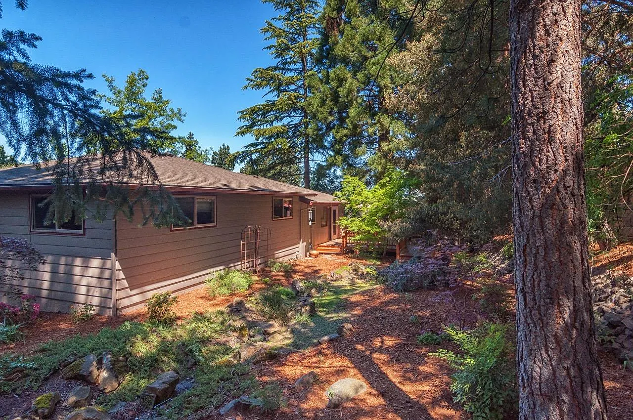 602 Glenwood Dr photo 1
