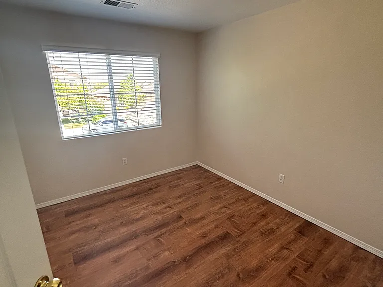 3736 Oasis Springs Rd NE — Photo 2