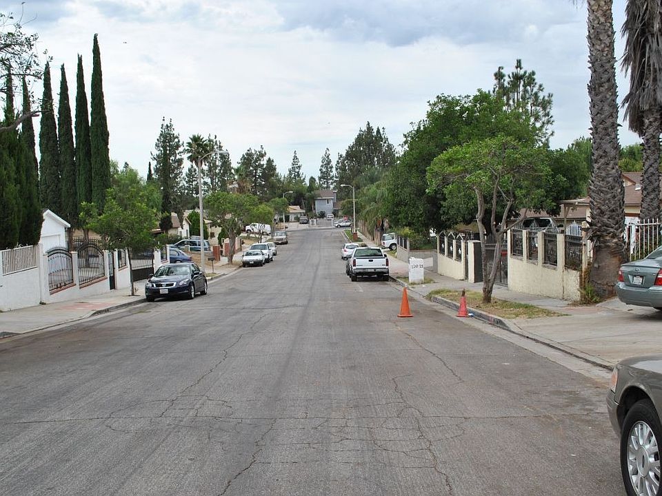 2nd image of 12015 Carl St