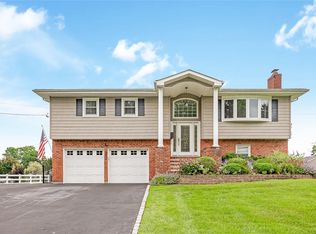 287 Cedar Ave, Islip, NY 11751