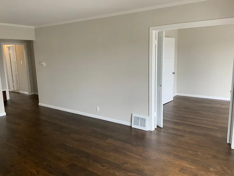 2929 Irving St — Photo 6