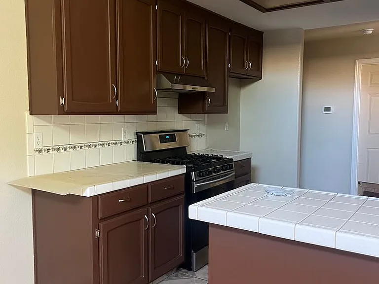 146 Toscano Ct — Photo 3