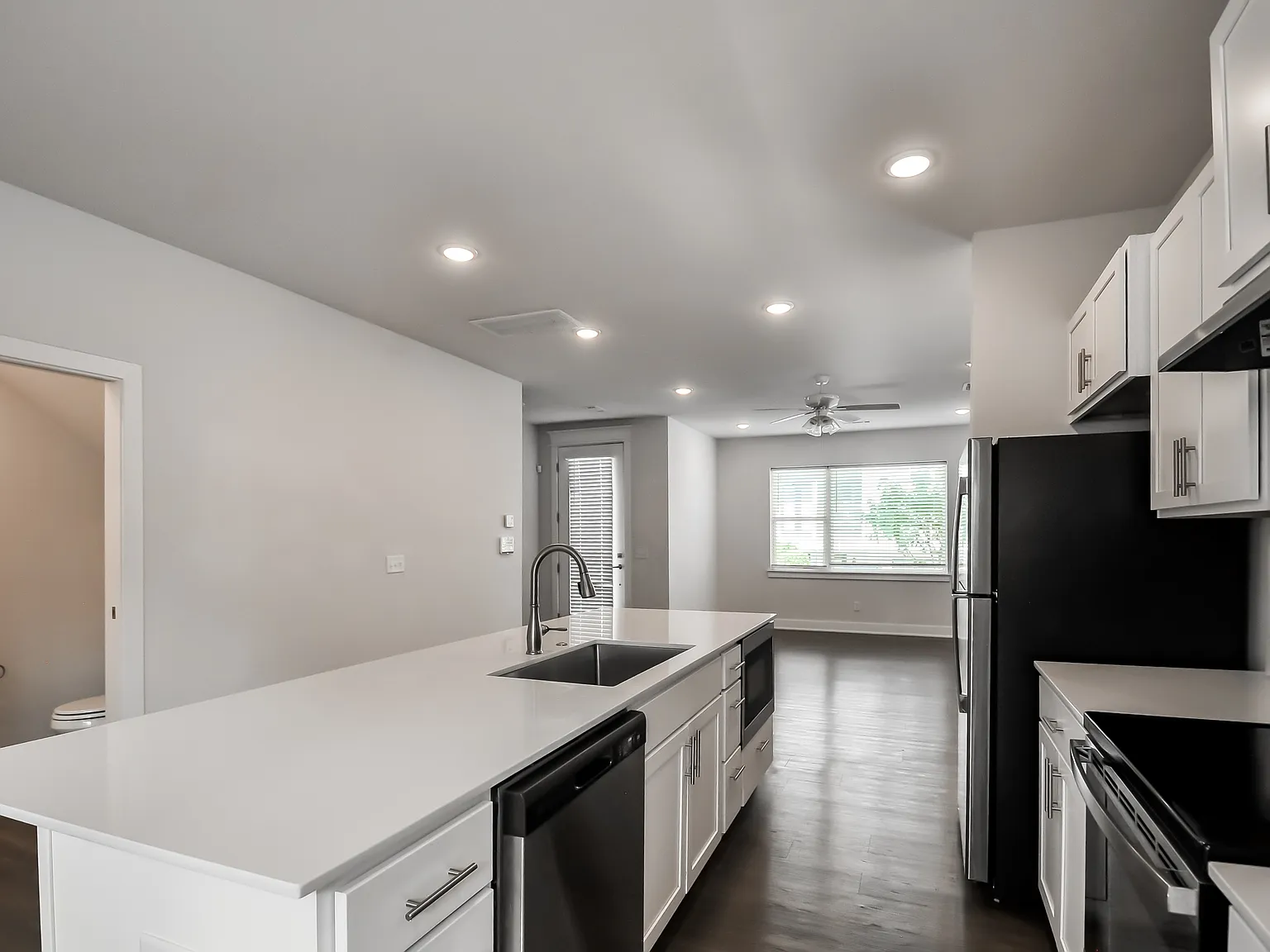 605 North Whitham Avenue - 2 — Photo 3