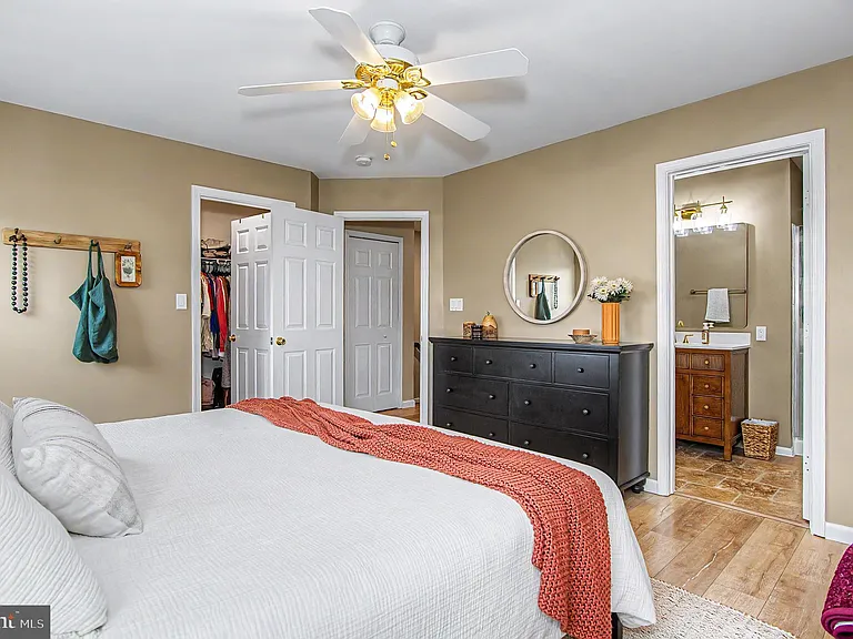 510 Lilac Ter NE — Photo 19