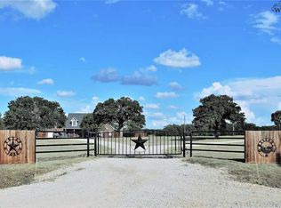 1697 Bluegrove Cemetery Rd, Henrietta, TX 76365