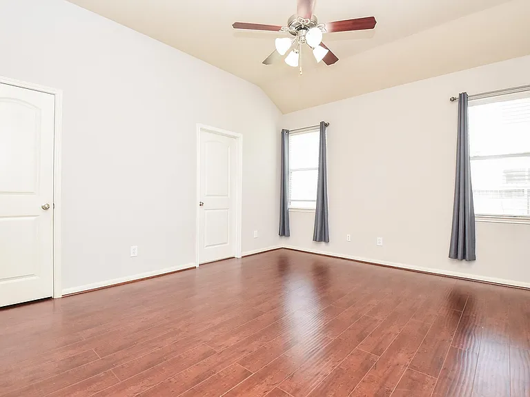 6014 Starbrook Creek Dr — Photo 14