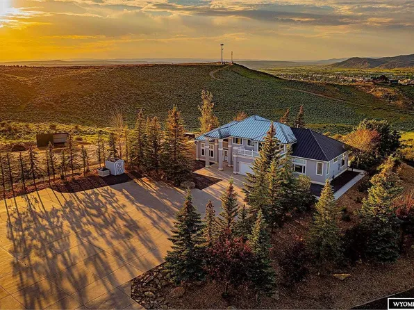 47 City View Dr, Evanston, WY 82930